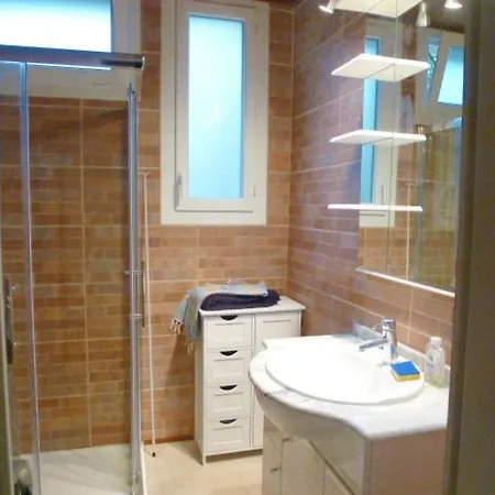 F4 Les Bains